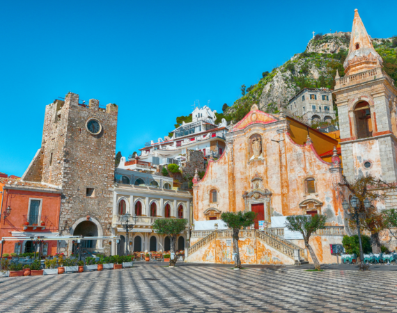 Exploring Taormina: 5 Must-Do Activities